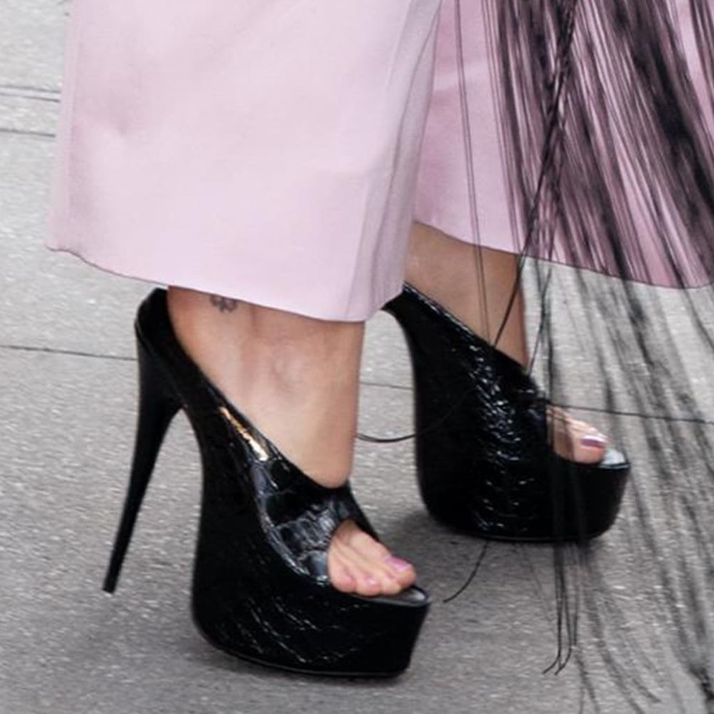 Like new Alexander Wang Destiny 150mm Croc Embossed Leather Sandal Heels $1,395